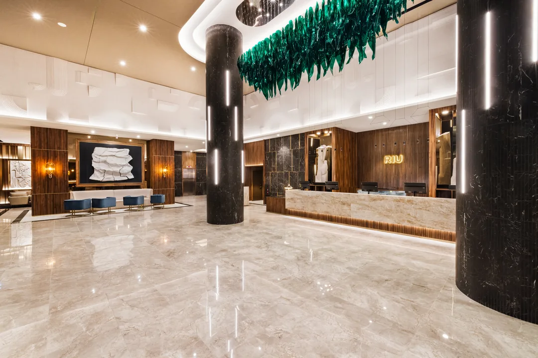 Hotel Riu Plaza